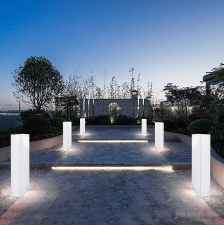 Светильник Колонна 30х50  питание от АКБ, RGB